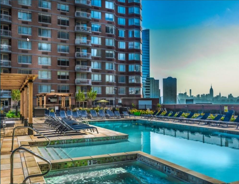 Bluebird Suites Near Newport Centre Jersey City Exterior photo